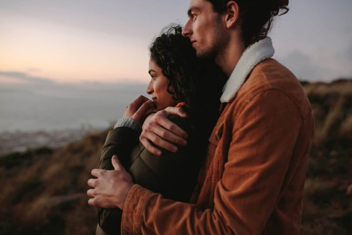Deception Amoureuse: Understanding Emotional Betrayal and Finding a Way Forward